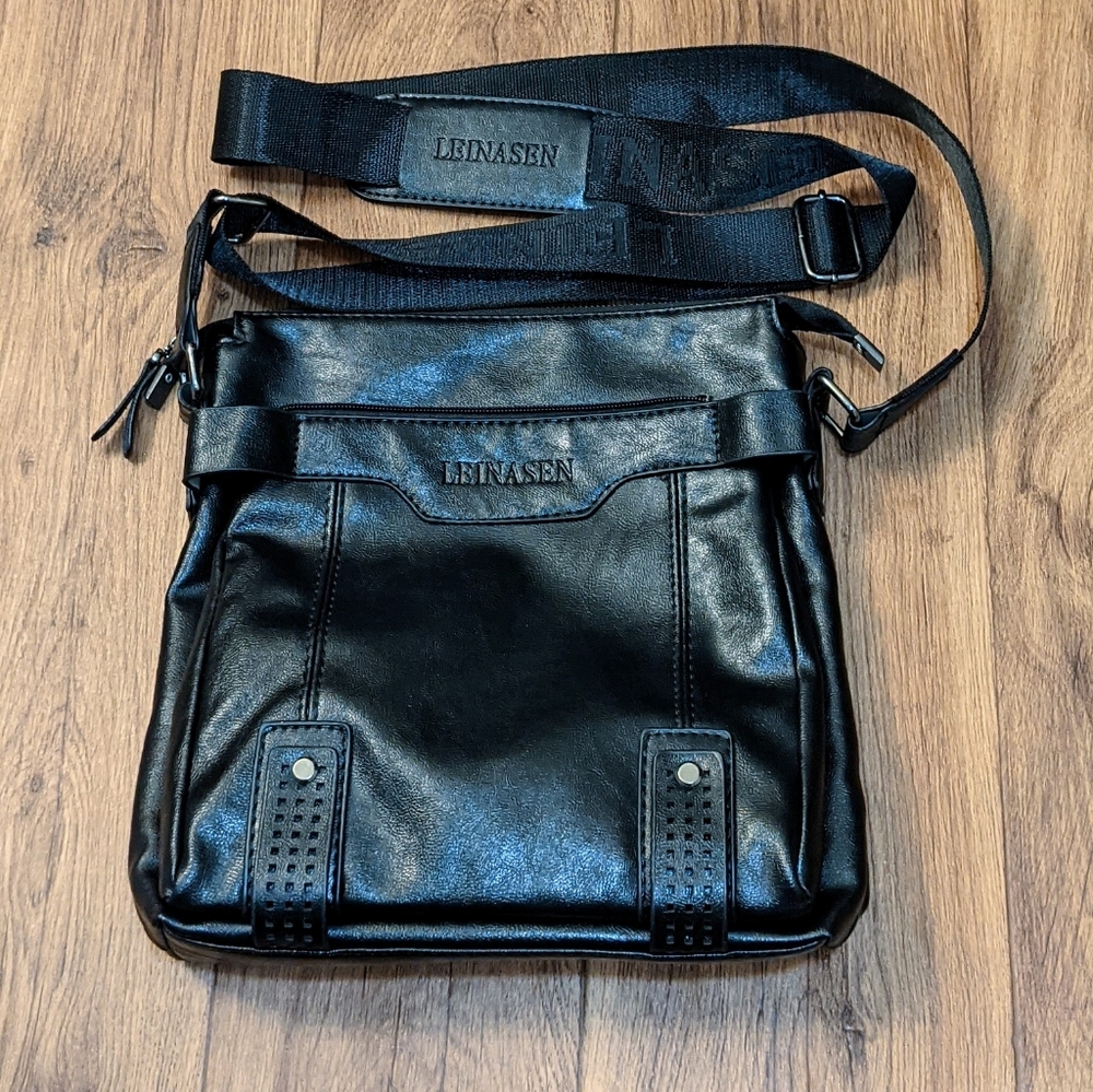 Leinasen Men's Crossbody Bag